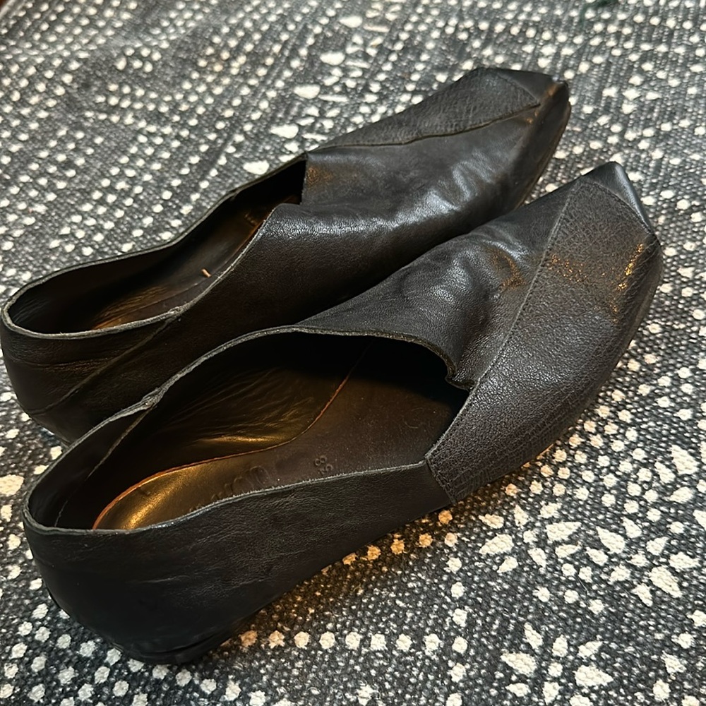 Cydwoq shoes